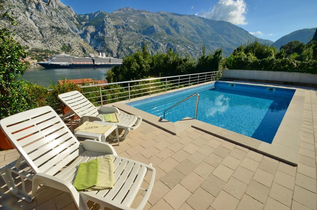 Muo Apartments Cattaro Esterno foto