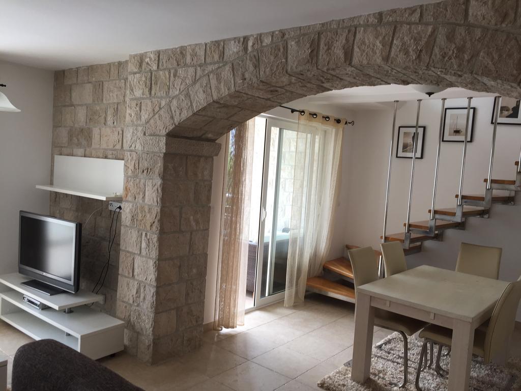 Muo Apartments Cattaro Esterno foto